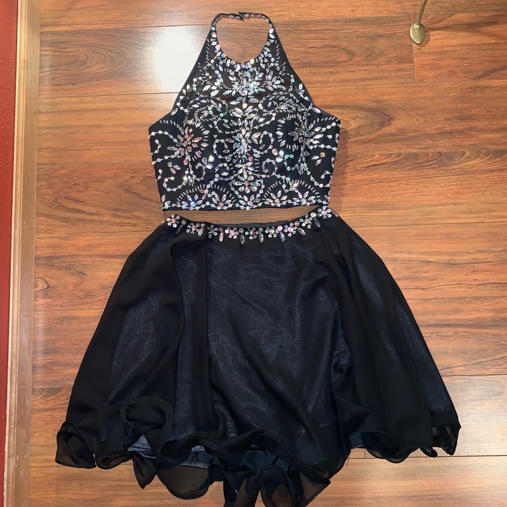 SUPER PRETTY 2 Piece Dress!!